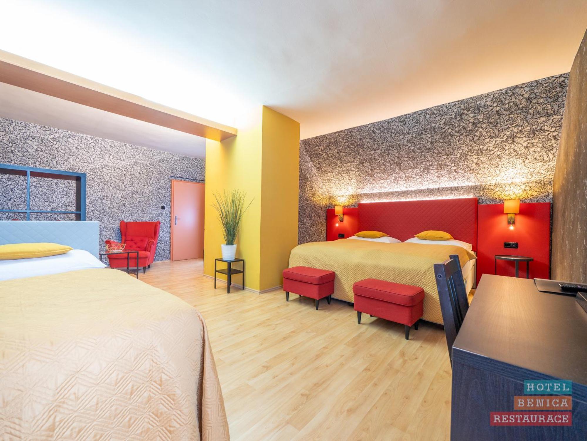 Hotel Benica بينيسوف المظهر الخارجي الصورة