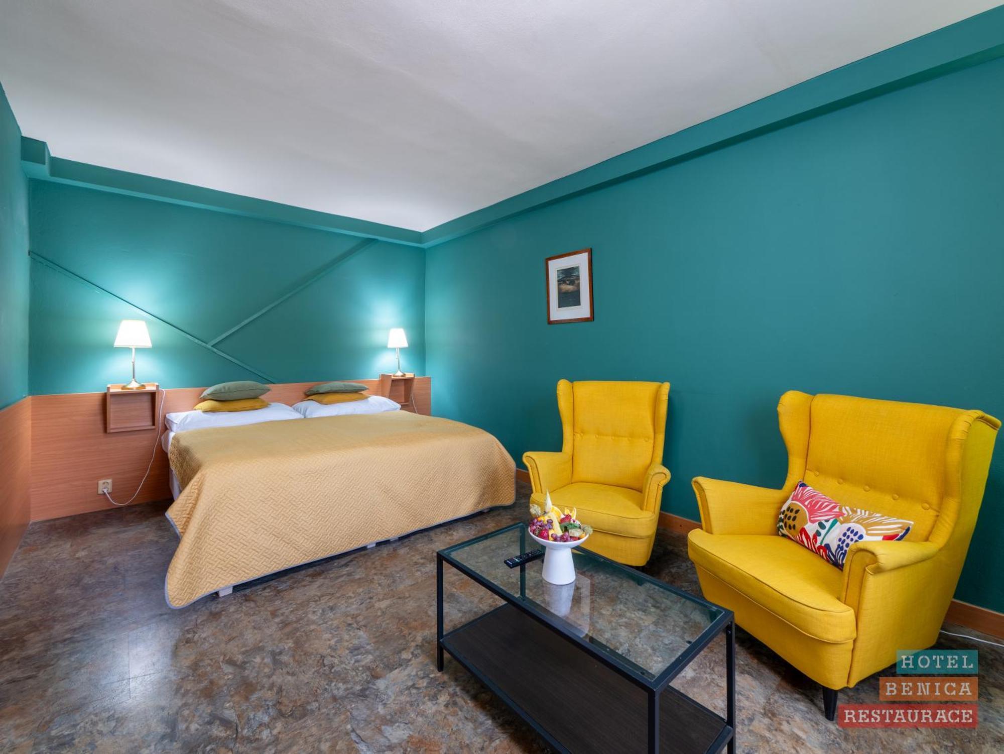 Hotel Benica بينيسوف المظهر الخارجي الصورة