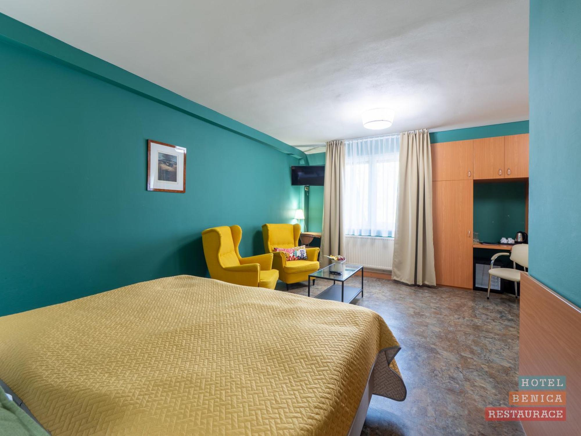 Hotel Benica بينيسوف المظهر الخارجي الصورة
